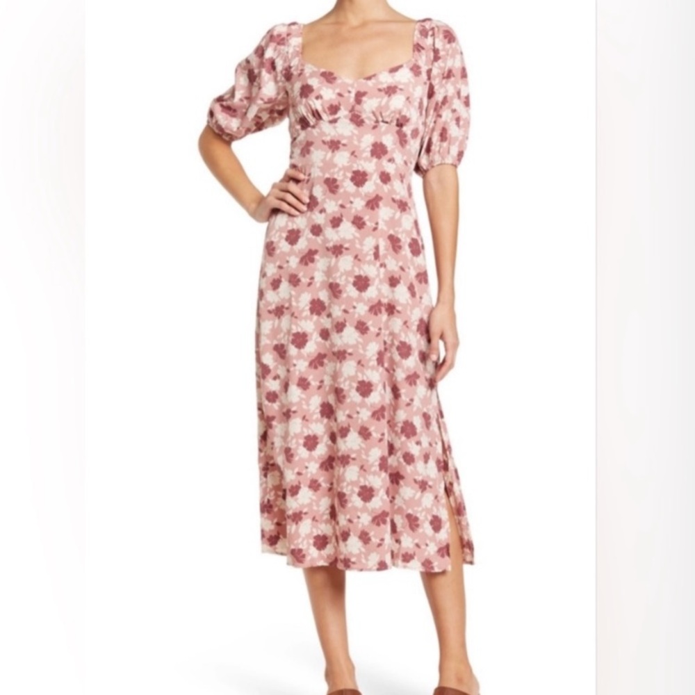 Lush pink floral puff sleeve midi dress with side slit